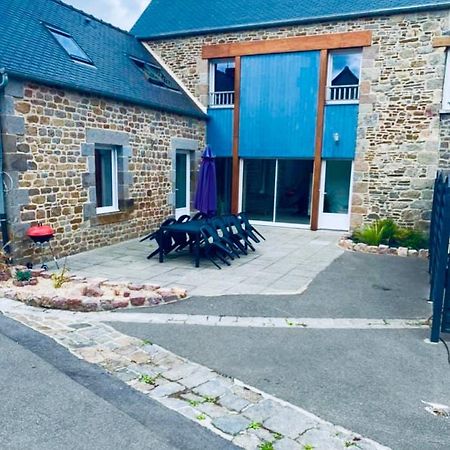 Le Gite De La Mongatelais Villa Roz-Landrieux Exterior foto